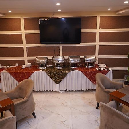 Hotel Avalon Suites Multan Zewnętrze zdjęcie