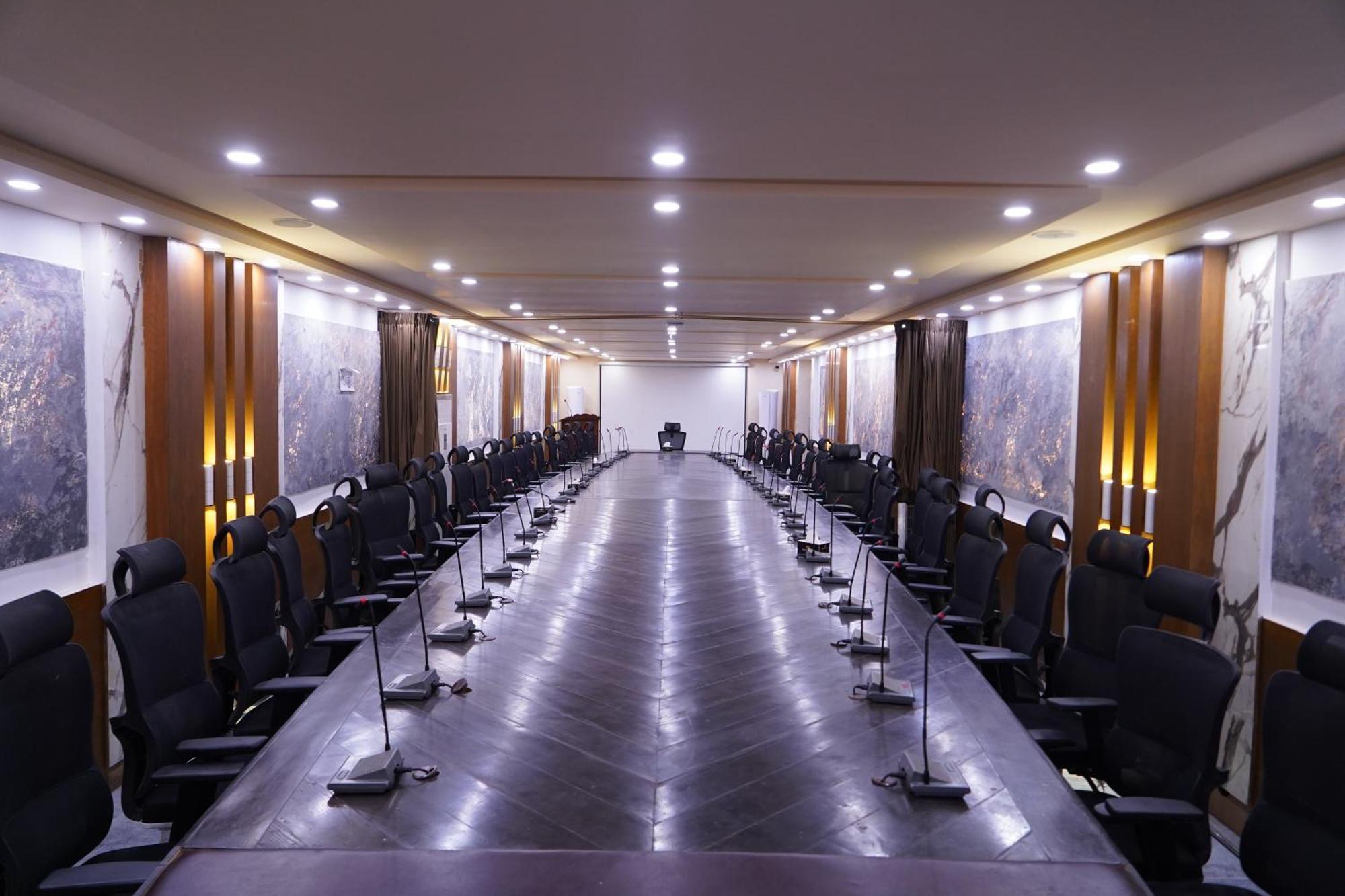 Hotel Avalon Suites Multan Zewnętrze zdjęcie