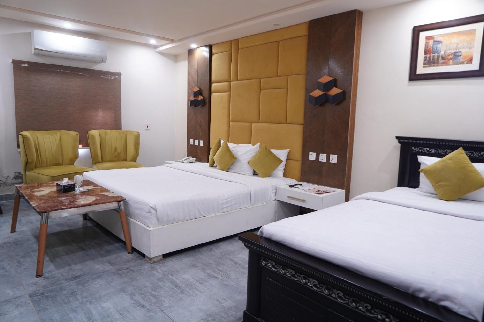 Hotel Avalon Suites Multan Zewnętrze zdjęcie
