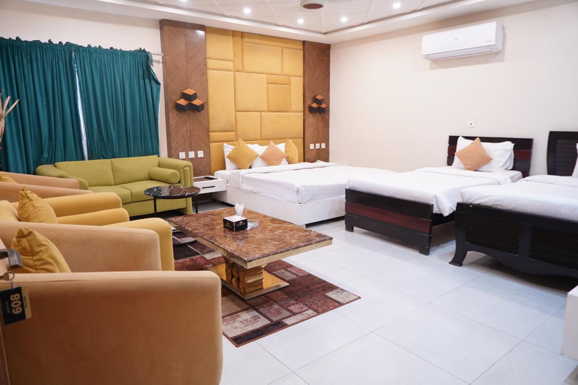 Hotel Avalon Suites Multan Zewnętrze zdjęcie