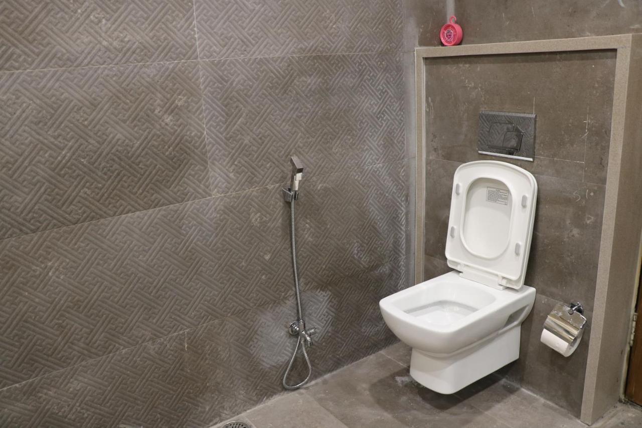 Hotel Avalon Suites Multan Zewnętrze zdjęcie